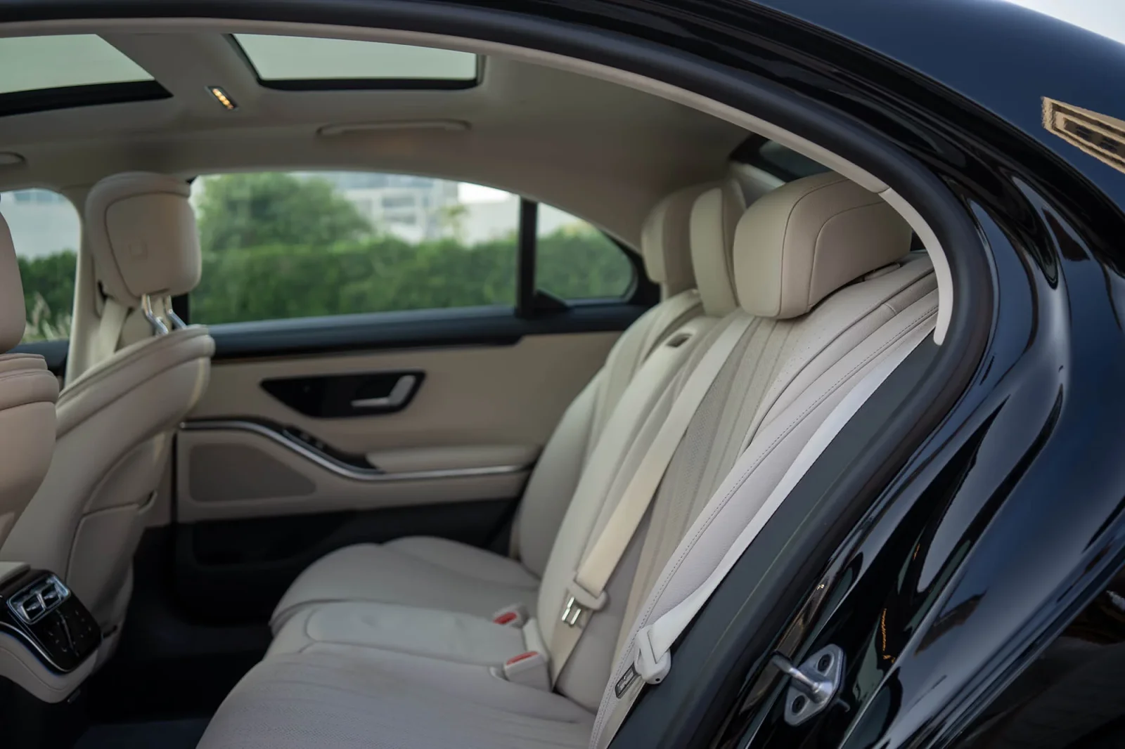 Mercedes-Benz S-Class W221 for rent in Dubai