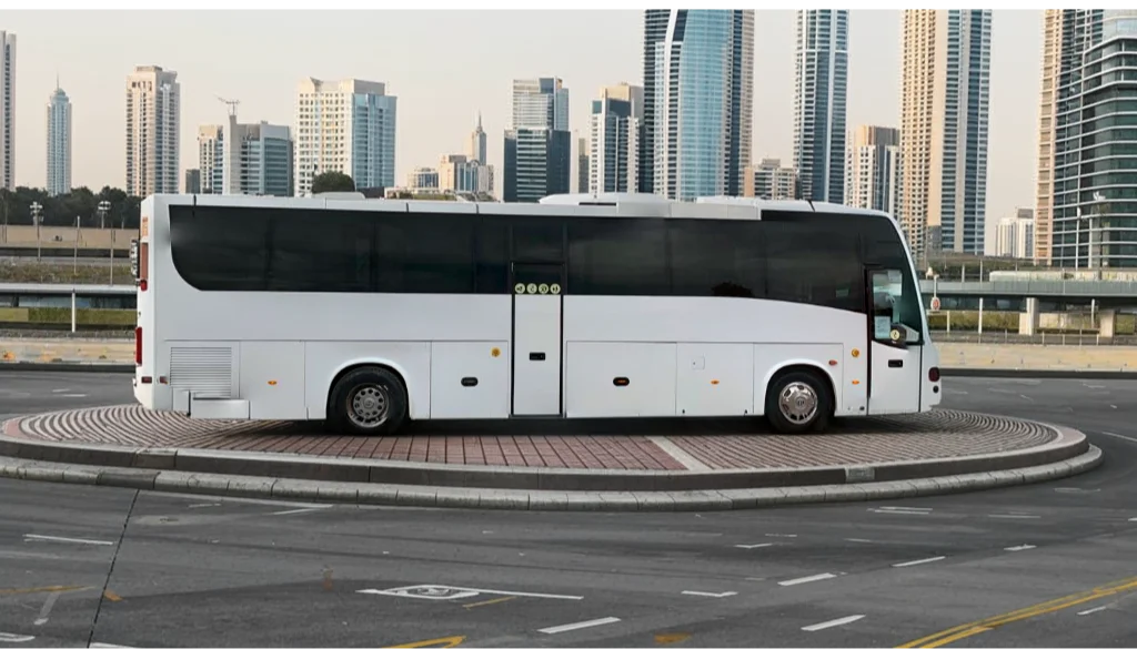 rent King Long XMQ6127 with driver