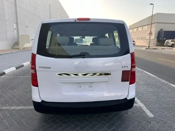 Hyundai Starex minivan rental