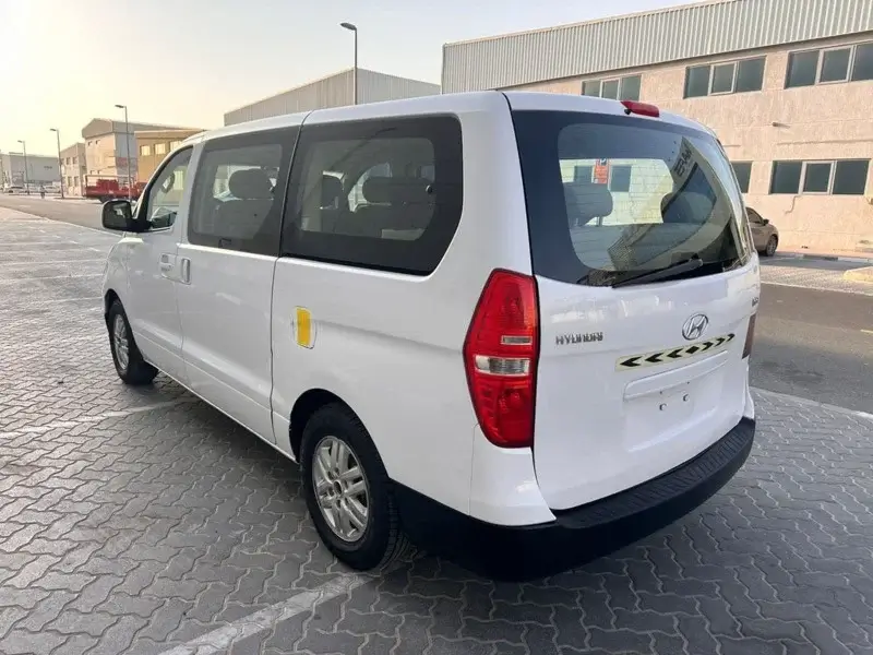 Hyundai Starex minivan rental